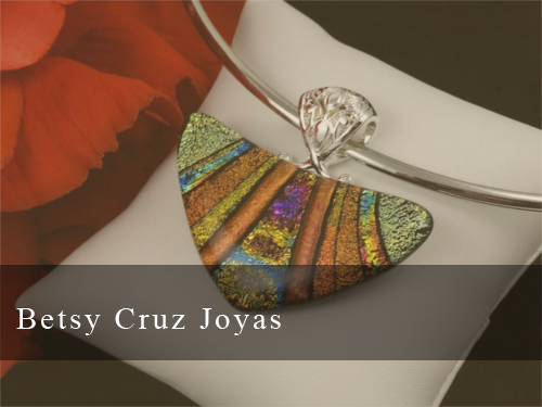 Joyería en vidrio y plata, objetos en vidrio para el hogar, joyería en plata, cinturones y accesorios para damas